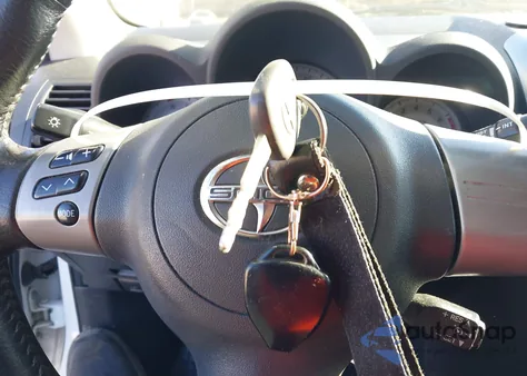 2010 Scion Tc из США, поврежденный, VIN JTKDE3B75A0302652